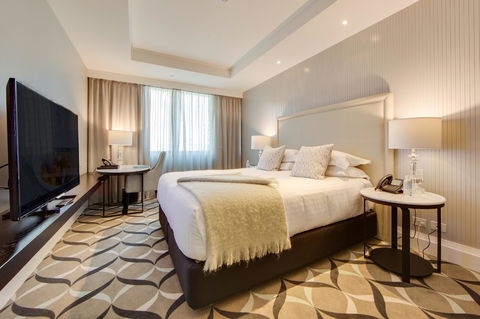 Mayfair Hotel - Foster Accommodation 0