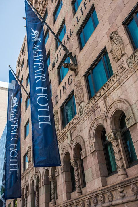 Mayfair Hotel - Foster Accommodation 21