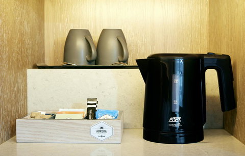 Holiday Inn Express Adelaide City Centre, An IHG Hotel - Foster Accommodation 3