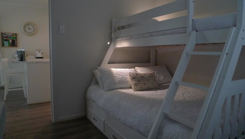 Grassmere House Magill - Foster Accommodation 5