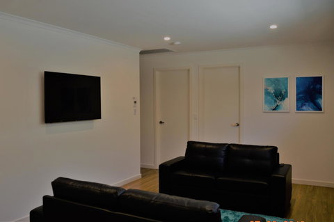 Eastern Breeze - Foster Accommodation 17