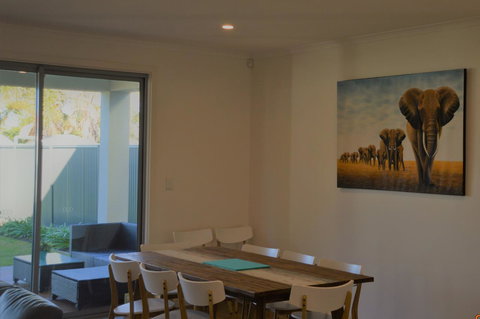 Eastern Breeze - Foster Accommodation 4