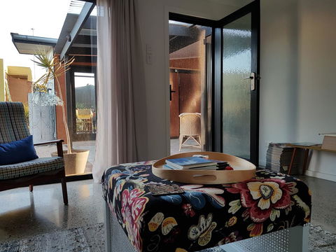 Sinclair Eco House - Foster Accommodation 26