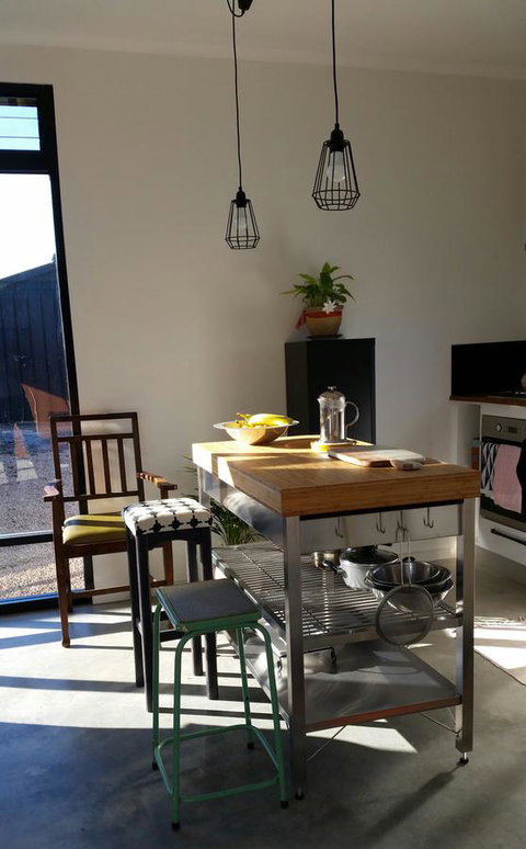 Sinclair Eco House - Foster Accommodation 18