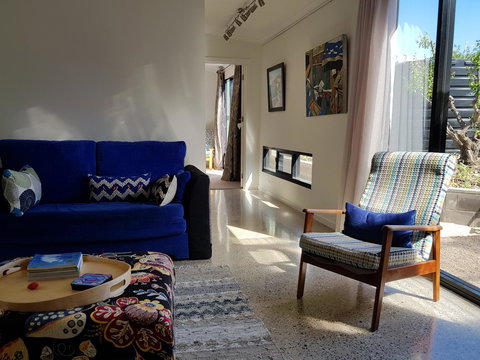 Sinclair Eco House - Foster Accommodation 33