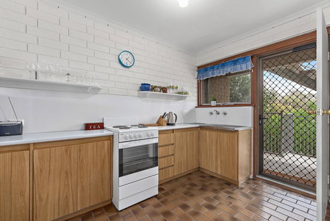 Sun & Surf Aldinga Beach Apartment - Foster Accommodation 6