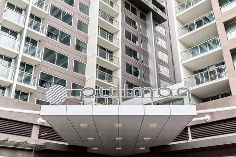 Pullman Adelaide - Foster Accommodation 8
