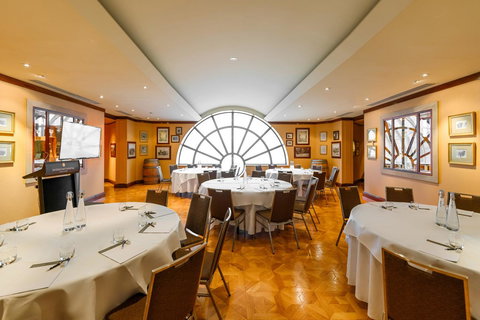 InterContinental Adelaide, An IHG Hotel - Foster Accommodation 12