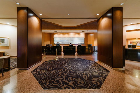 InterContinental Adelaide, An IHG Hotel - Foster Accommodation 24