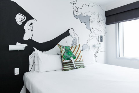 Majestic Minima Hotel - Foster Accommodation 20