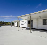 Rocks Retreat Cabin - Dolphin - Foster Accommodation
