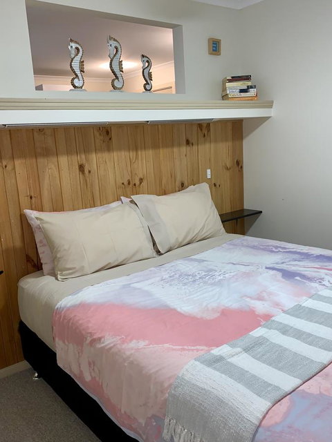 Inna Nutshell - Foster Accommodation 7