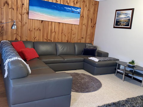 Inna Nutshell - Foster Accommodation 14