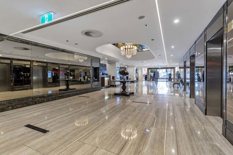 Stamford Plaza Adelaide - Foster Accommodation 23