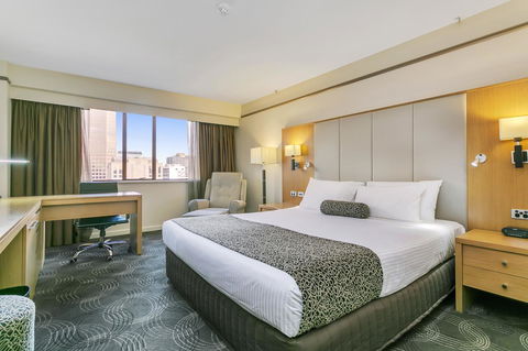 Stamford Plaza Adelaide - Foster Accommodation 14