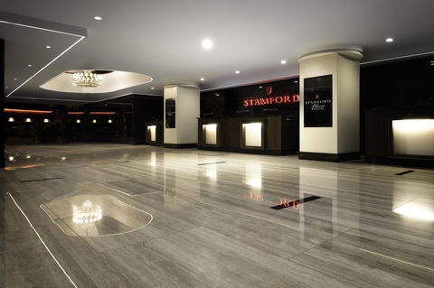 Stamford Plaza Adelaide - Foster Accommodation 24