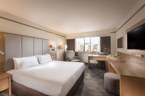 Stamford Plaza Adelaide - Foster Accommodation 17