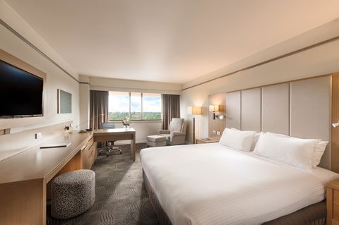 Stamford Plaza Adelaide - Foster Accommodation 7