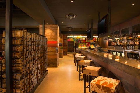 Stamford Plaza Adelaide - Foster Accommodation 11