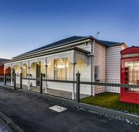 Aloha Luxury Central - Foster Accommodation