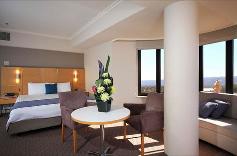 Stamford Grand Adelaide - Foster Accommodation 3