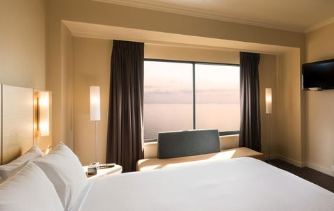 Stamford Grand Adelaide - Foster Accommodation 1