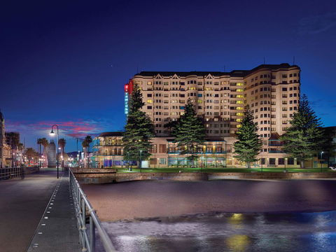 Stamford Grand Adelaide - Foster Accommodation 0