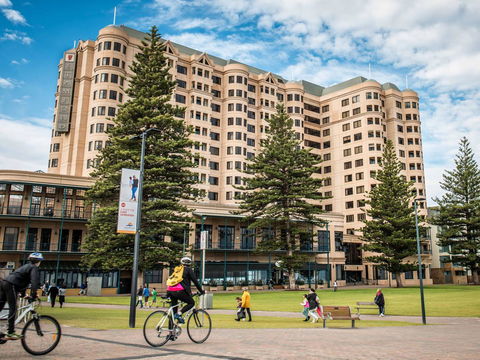 Stamford Grand Adelaide - Foster Accommodation 27