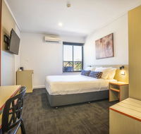 Nightcap at Rose  Crown Hotel - Foster Accommodation
