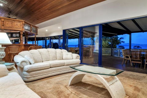 Doyles On The Bay - Foster Accommodation 16