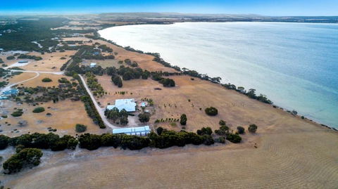 Doyles On The Bay - Foster Accommodation 4