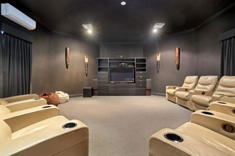 Doyles On The Bay - Foster Accommodation 18