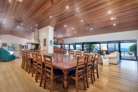 Doyles On The Bay - Foster Accommodation 12