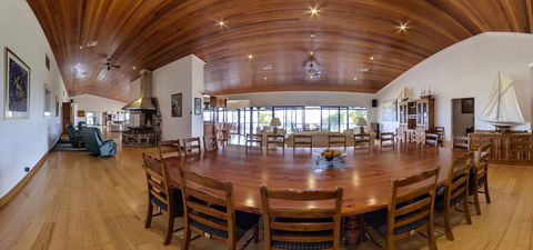 Doyles On The Bay - Foster Accommodation 22