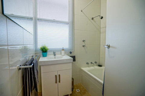 Breakaway Moonta Bay - Foster Accommodation 11