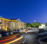 Adelaide Inn - Foster Accommodation