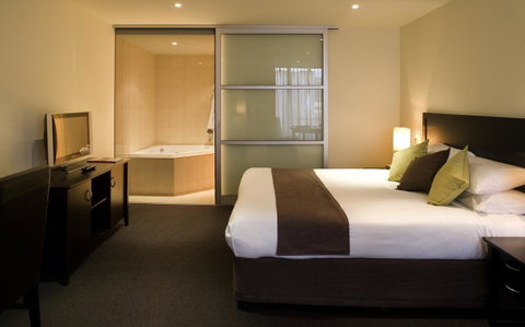 Adelaide Rockford - Foster Accommodation 24