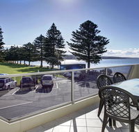 Tasman Beachside Apartments - Foster Accommodation