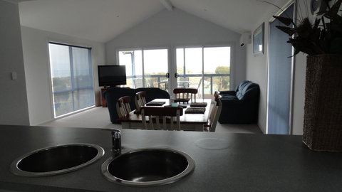 Kangaroo Island Bayview Villas - Foster Accommodation 1