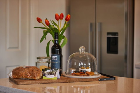Barossa Bed & Breakfast - Foster Accommodation 8