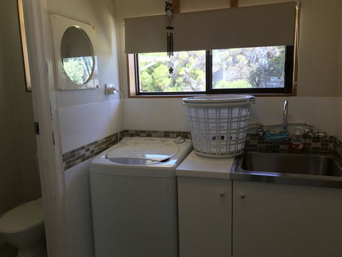 Hydeaway Bay - Own Private Bay + Kayaks - Foster Accommodation 14