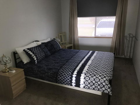 Hydeaway Bay - Own Private Bay + Kayaks - Foster Accommodation 9
