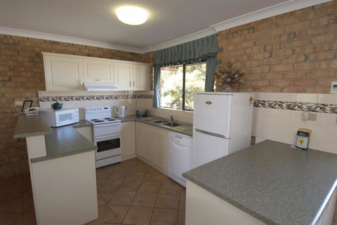Acacia Apartments - Foster Accommodation 6