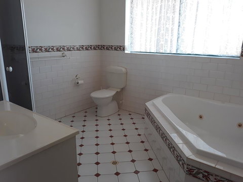 Acacia Apartments - Foster Accommodation 5