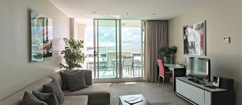 Adelaide DressCircle Apartments - North Terrace - Foster Accommodation 2