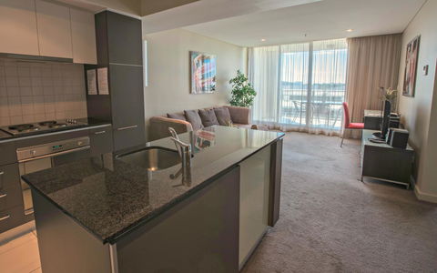 Adelaide DressCircle Apartments - North Terrace - Foster Accommodation 27