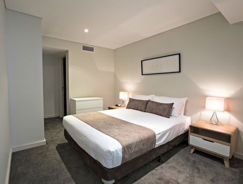 Adelaide DressCircle Apartments - North Terrace - Foster Accommodation 24