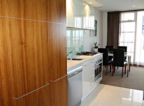 Adelaide DressCircle Apartments - North Terrace - Foster Accommodation 29