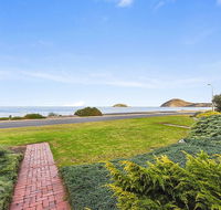 Franklin Beachfront Apartments - Foster Accommodation