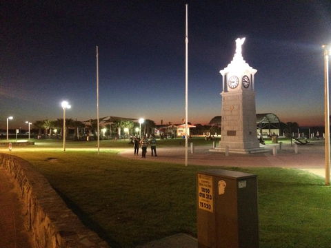 Adelaide - Semaphore Beach Front - Foster Accommodation 30